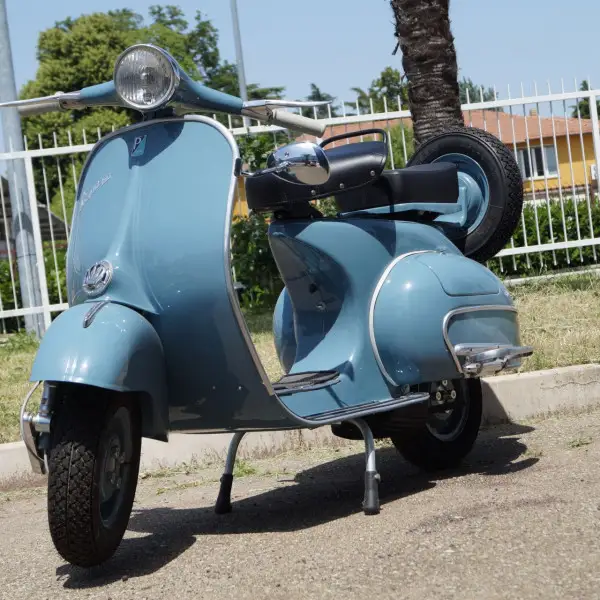 Specchio retrovisore destro FAR 7630 omologato per Vespa Cromato