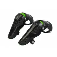 Pair of Ufo Syncron knee pads Black Green