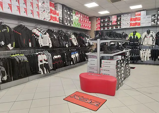 negozio reggio Emilia motoabbigliamento