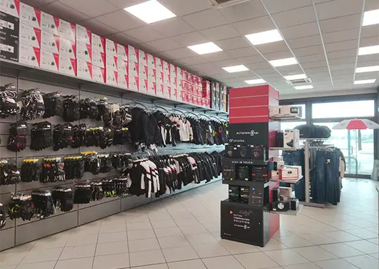 negozio reggio Emilia motoabbigliamento