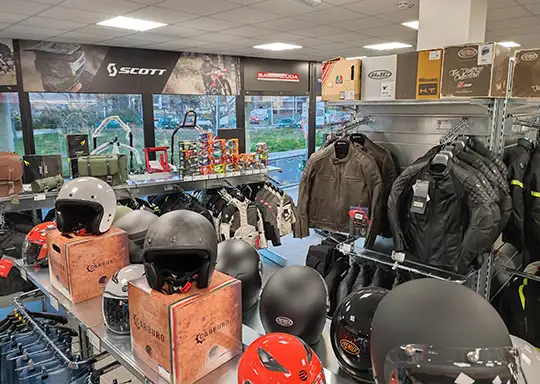 negozio viterbo motoabbigliamento