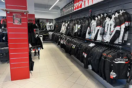 Foto Negozio MotoAbbigliamento Milano  (Zona Corso Lodi)